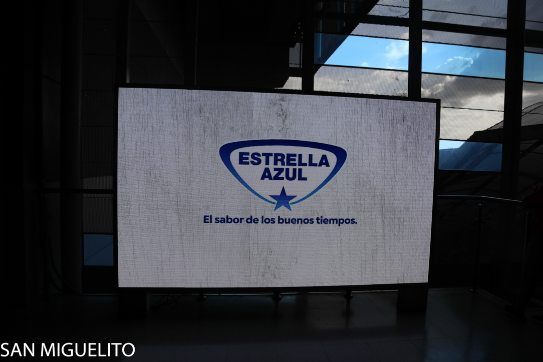 logotipo de estrella azul